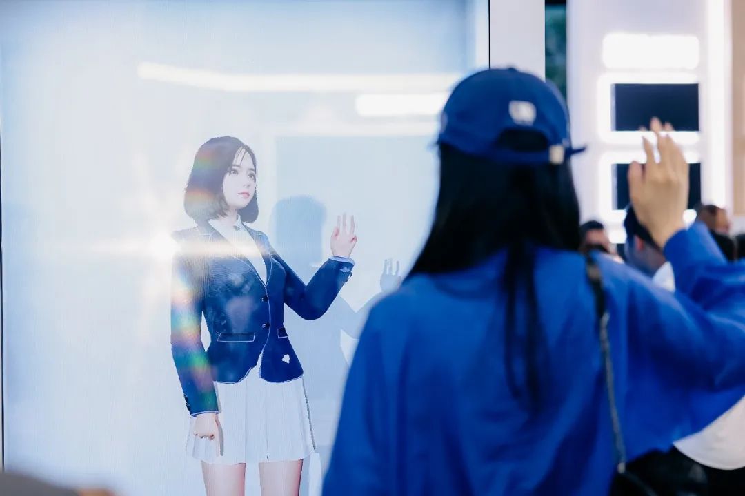 “AI+智能显示”引领将来 优发国际新品InfoComm展大放异彩